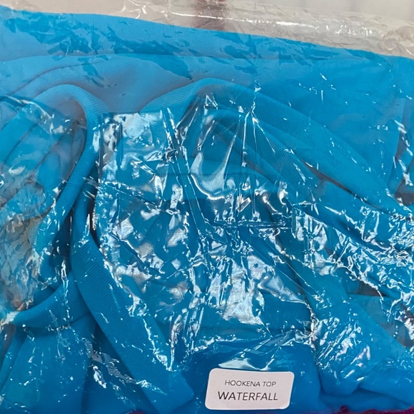 Fused Hawaii Ho’okena Small “Waterfall” bikini top - Picture 6 of 15